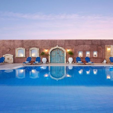 ماليا Golden Bay Hotel Apartments المظهر الخارجي الصورة