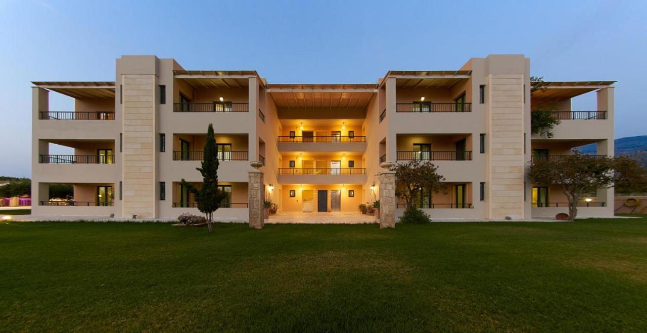 ماليا Golden Bay Hotel Apartments المظهر الخارجي الصورة
