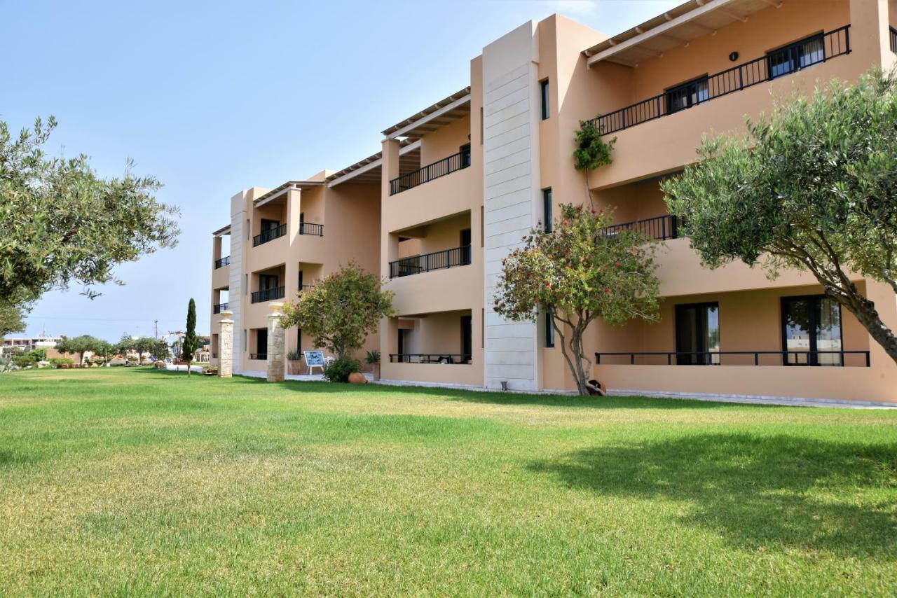 ماليا Golden Bay Hotel Apartments المظهر الخارجي الصورة