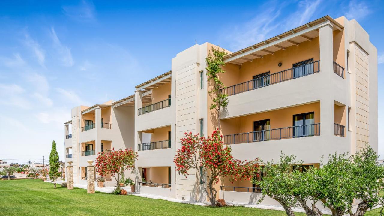ماليا Golden Bay Hotel Apartments المظهر الخارجي الصورة