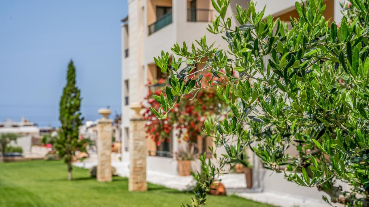 ماليا Golden Bay Hotel Apartments المظهر الخارجي الصورة