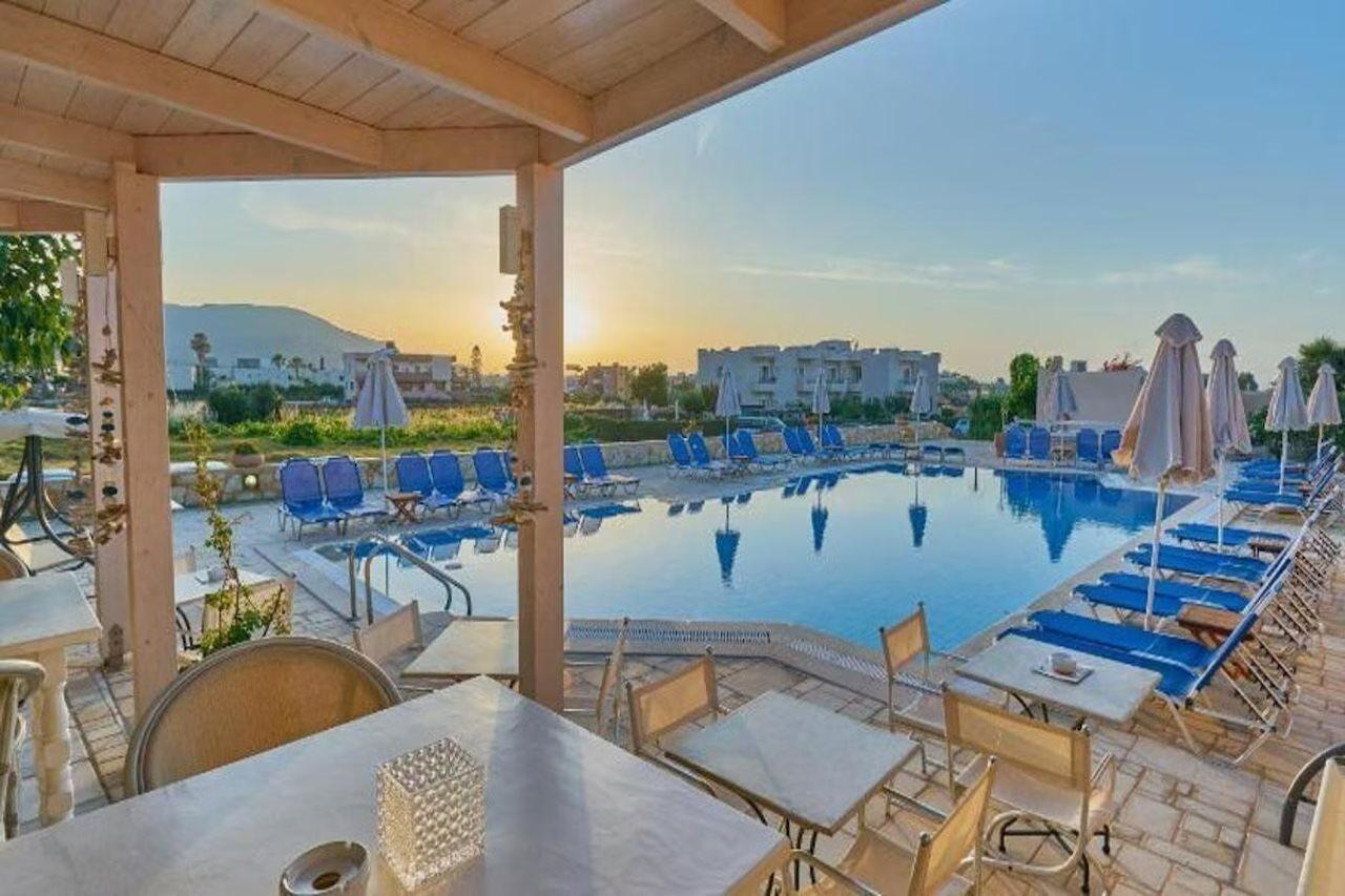ماليا Golden Bay Hotel Apartments المظهر الخارجي الصورة