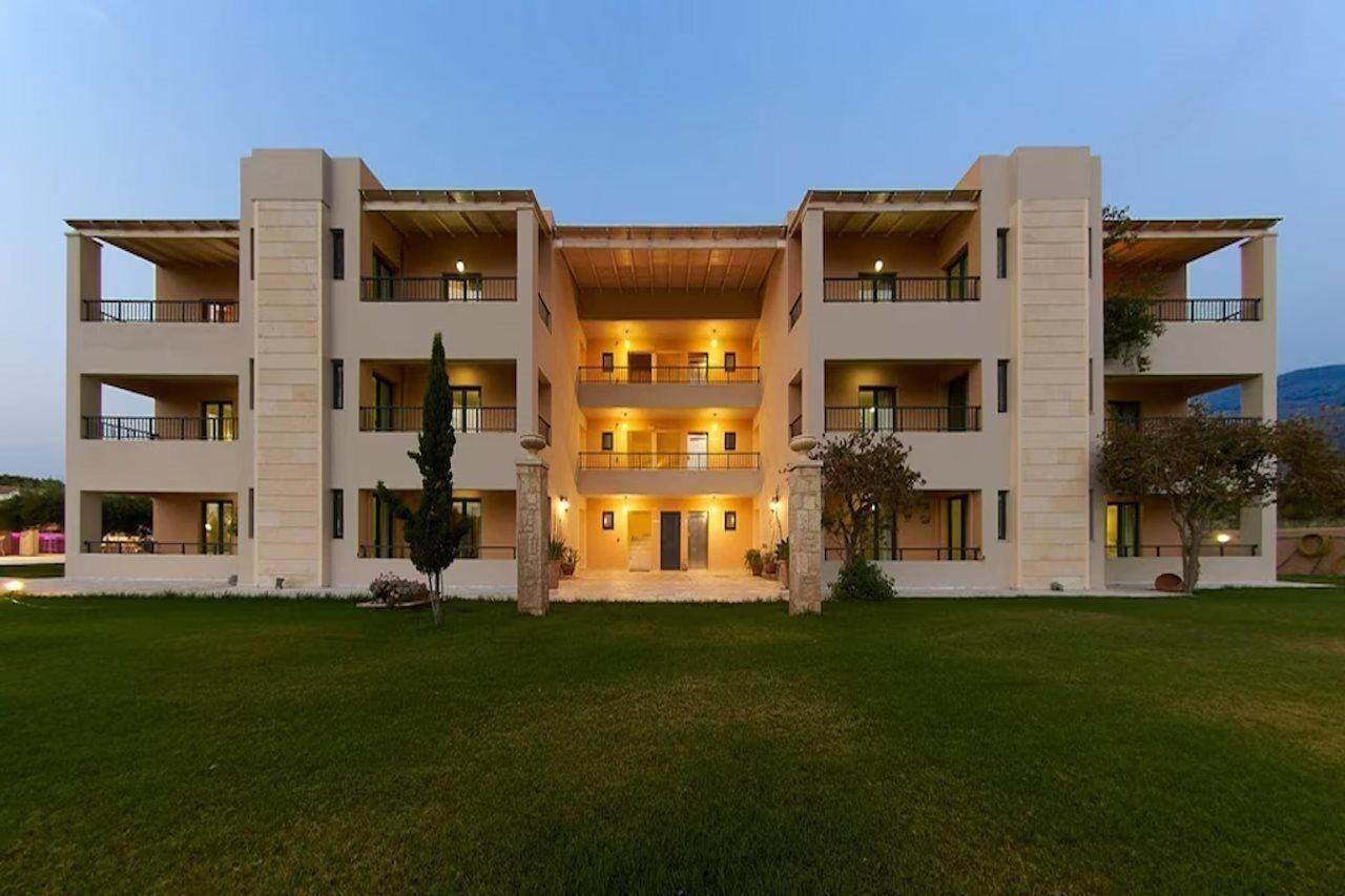 ماليا Golden Bay Hotel Apartments المظهر الخارجي الصورة