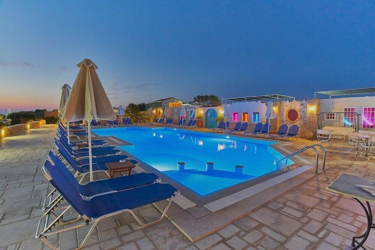 ماليا Golden Bay Hotel Apartments المظهر الخارجي الصورة